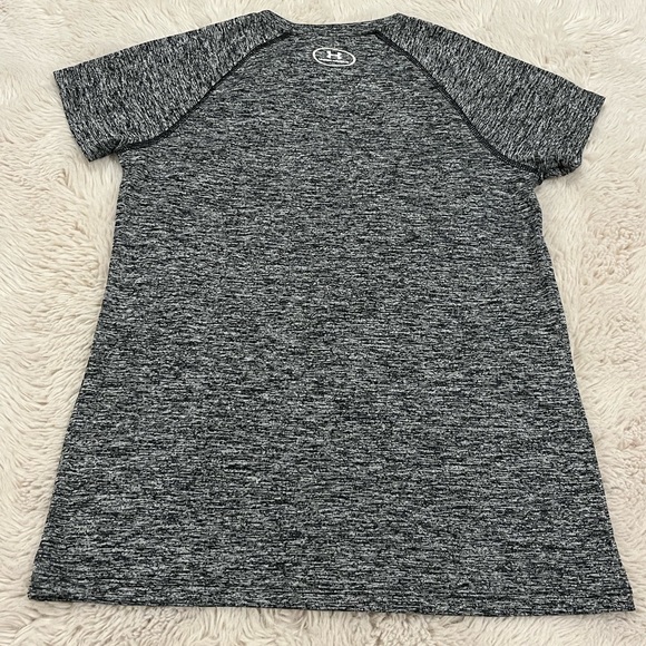 Girls Under Armor Short Sleeve Bundle - Picture 3 of 5